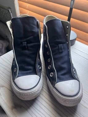 navy converse